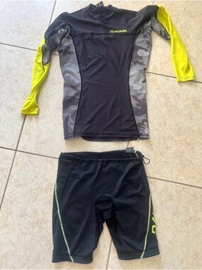 Wet suit by Dakine